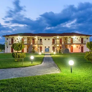 https://studio-anna.hotelschalkidiki.net
