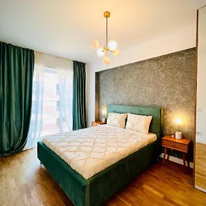 Exquisite - Two Bedroom Bucureşti