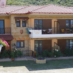 https://studios-alexandros.hotelschalkidiki.net