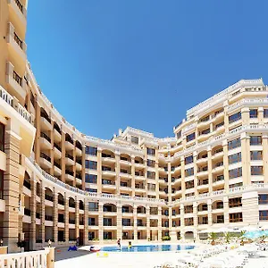 https://cabacum-beach-residence-golden-sands.goldensandshotels.net
